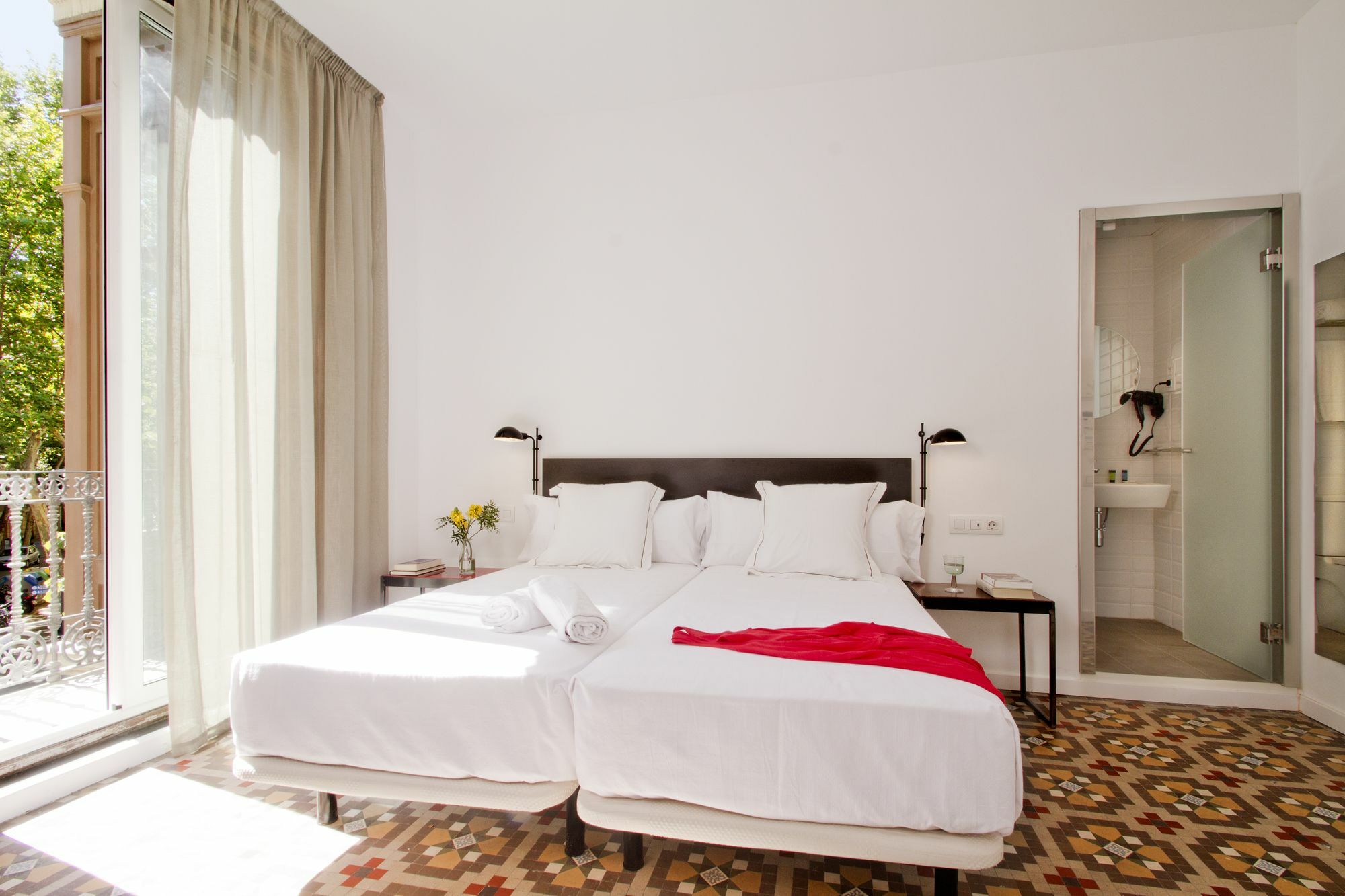 ホテル ソム ニット トゥリオンフ バルセロナ エクステリア 写真